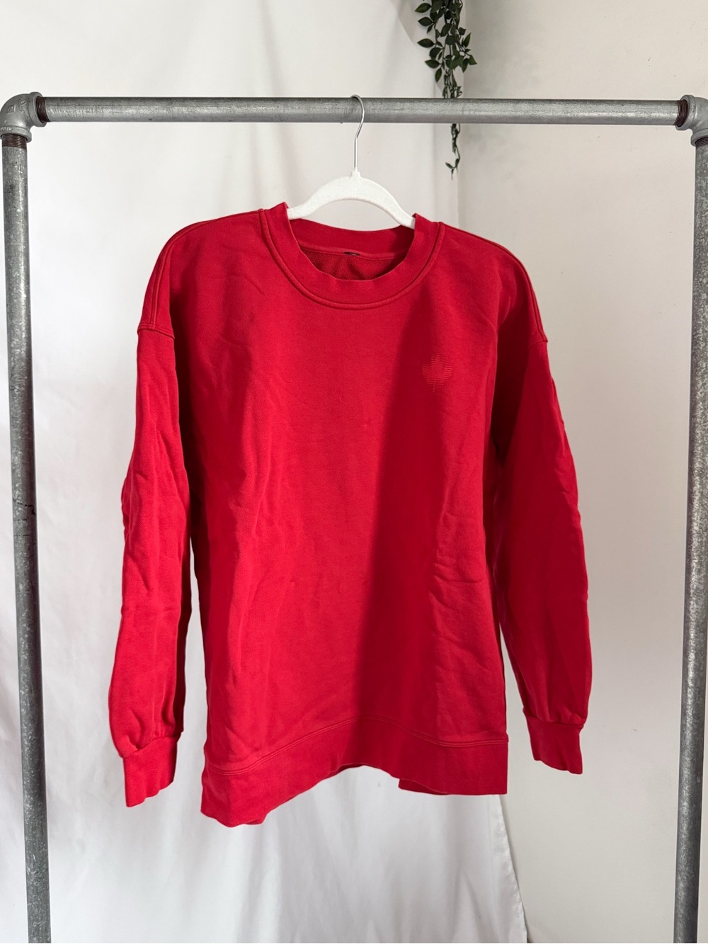 Lululemon team Canada oversized crew